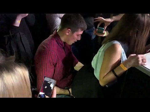 ❤️ Seks nyata di klub malam Rusia. Gadis Rusia berusia 18 tahun di anus dan vagina bercinta di klub malam ☑ Porno pada kami id.xxxpornimages.ru ️❤